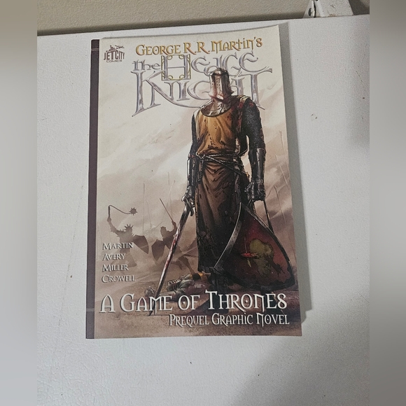 George R.R. Martin's The Hedge Knight - A Game of Thrones Prequel Graphic Novel - Picture 1 of 4